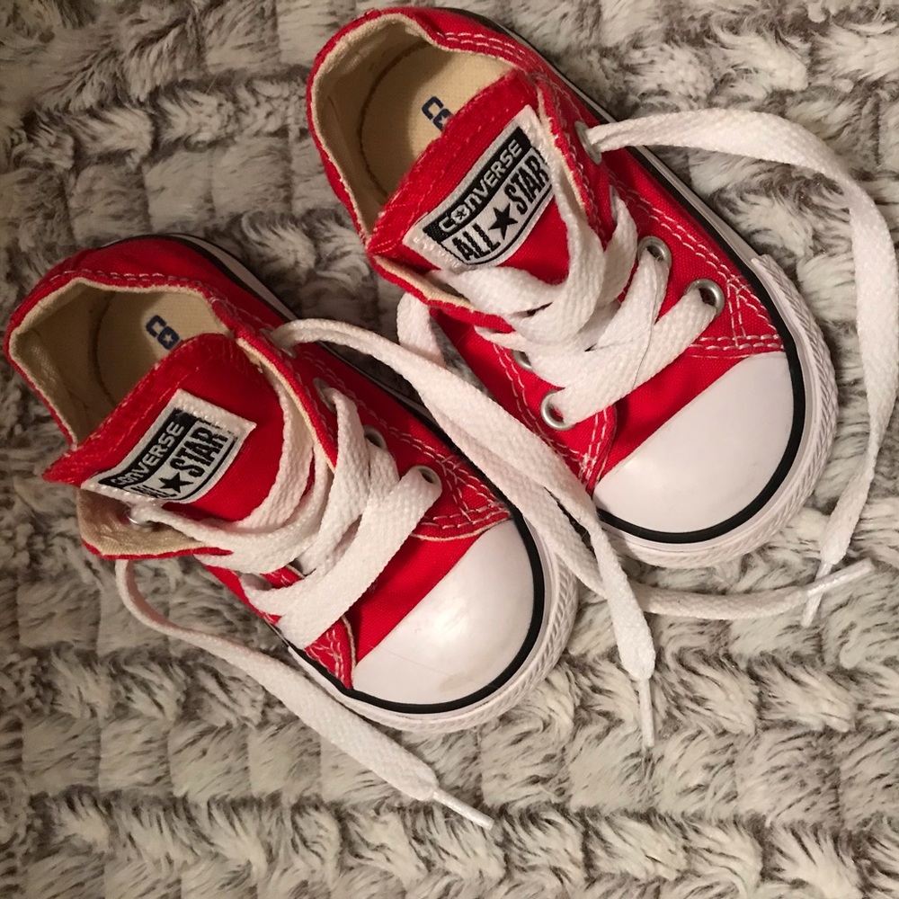 Red 4C Converse Like New